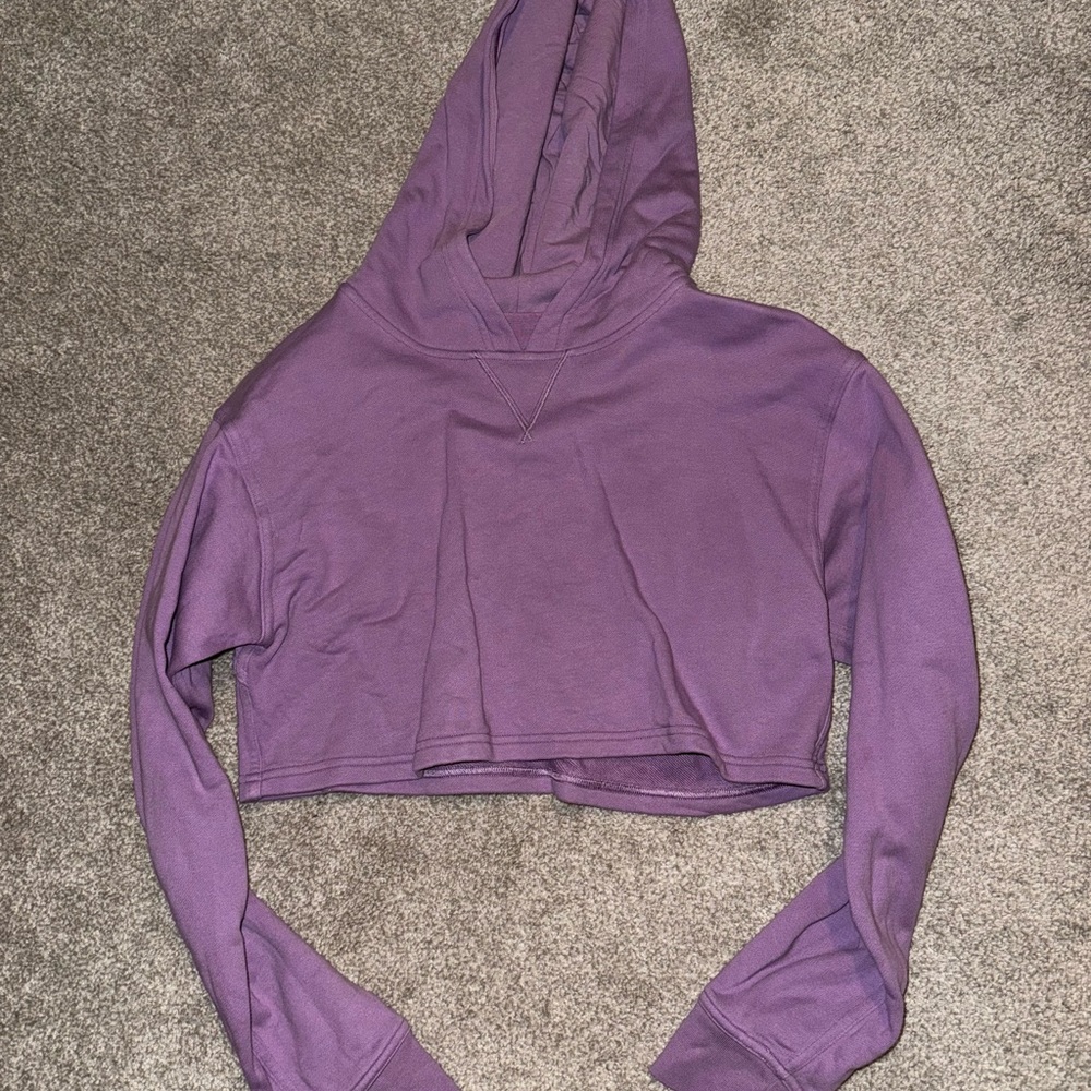 Cropped lululemon sweatshirt